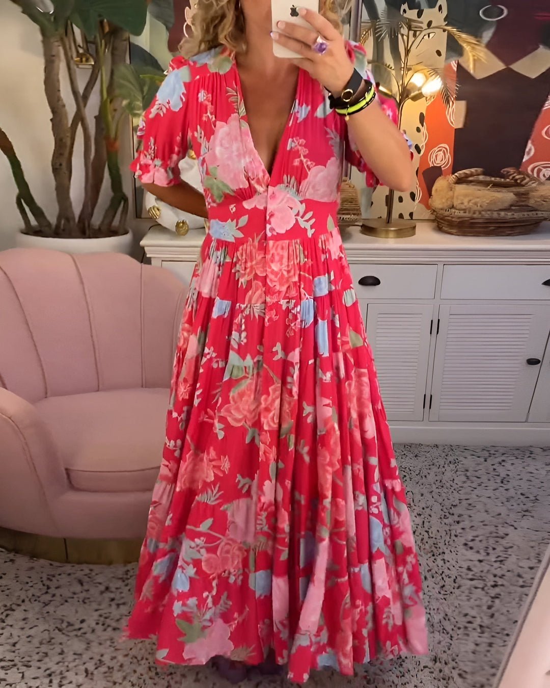 Carine | Pocket Dress with V-Neck in Floral Print